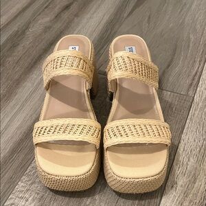 Steve Madden Women's Cream Woven Platform Sandals